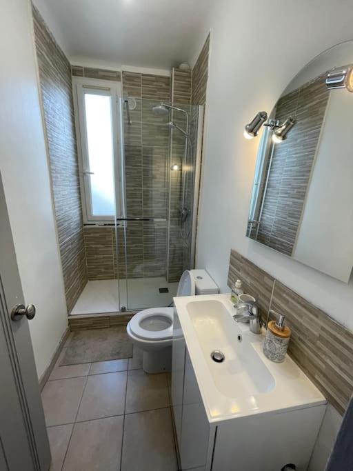 Ferienwohnung Profitez Du Calme De Courbevoie La Defense Exterior foto